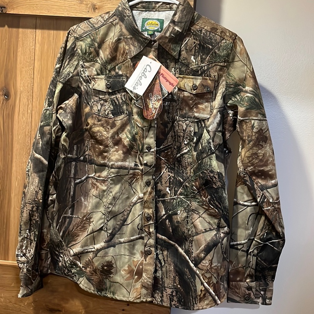 Cabela’s Realtree Women’s Hunting Shirt